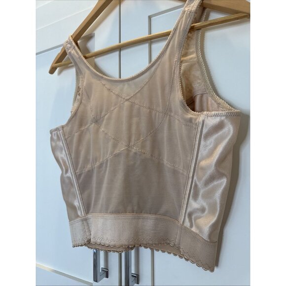 Exquisite Form Corset 38D Style #5107565 - Picture 5 of 6